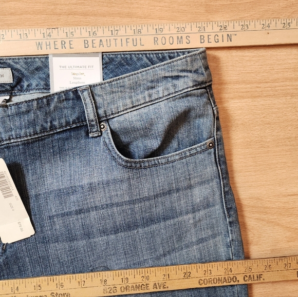 NWT Chico's Platinum Slim Leg Straight Jeans Plus Size 20/22 Chico's Size 4 - Picture 10 of 16